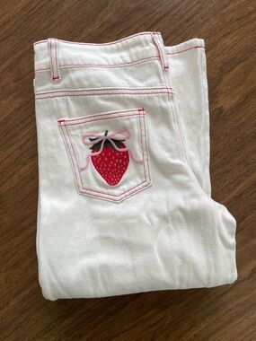 Edikted White Jeans with Red Stitching